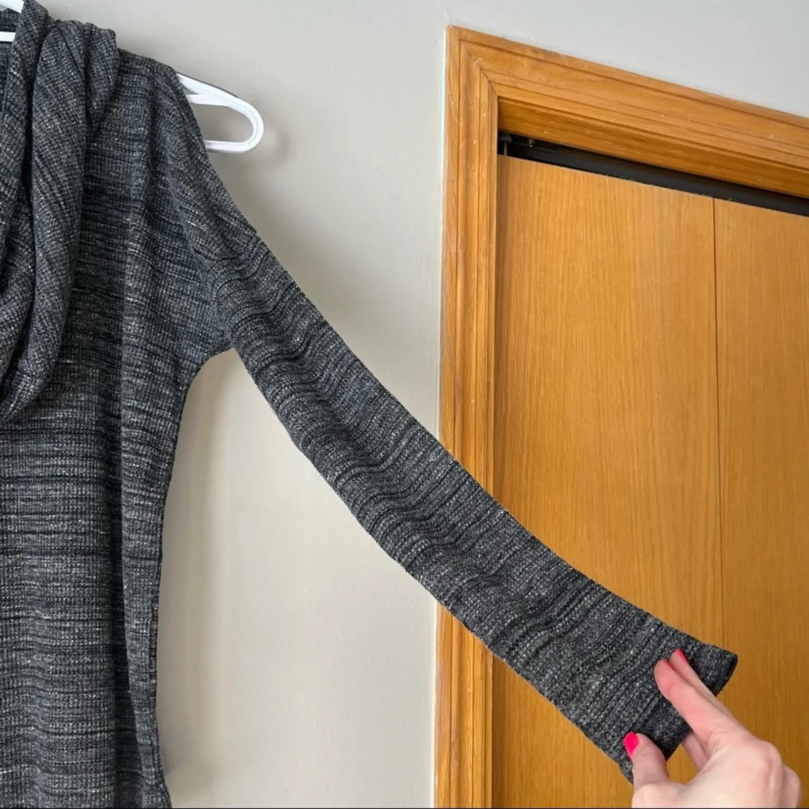 Calvin Klein Performance Hooded Gray Sweatshirt Size XS - Image 9