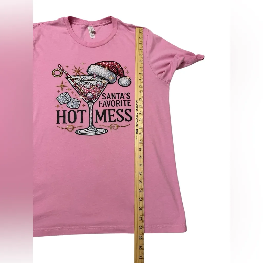 Bella Canvas Santa‘s favorite hot mess, graphic tee - Image 6