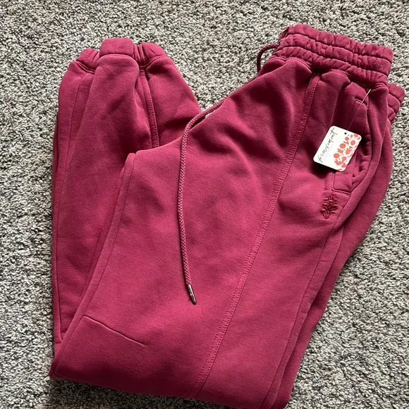 FP Movement joggers size XS NWT - Image 2