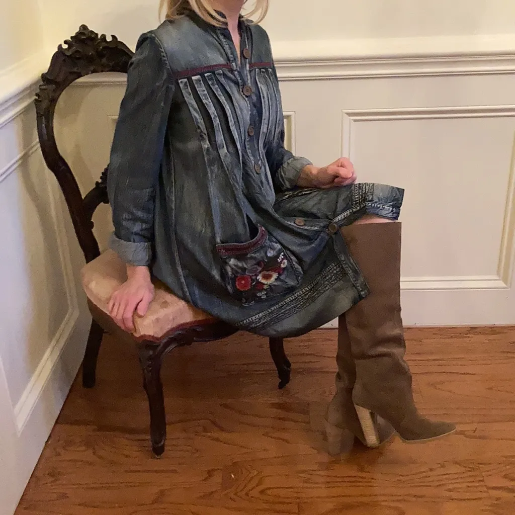 Rare, Vintage style denim, embroidered flower pouch pockets dress Blue Size M - Image 4