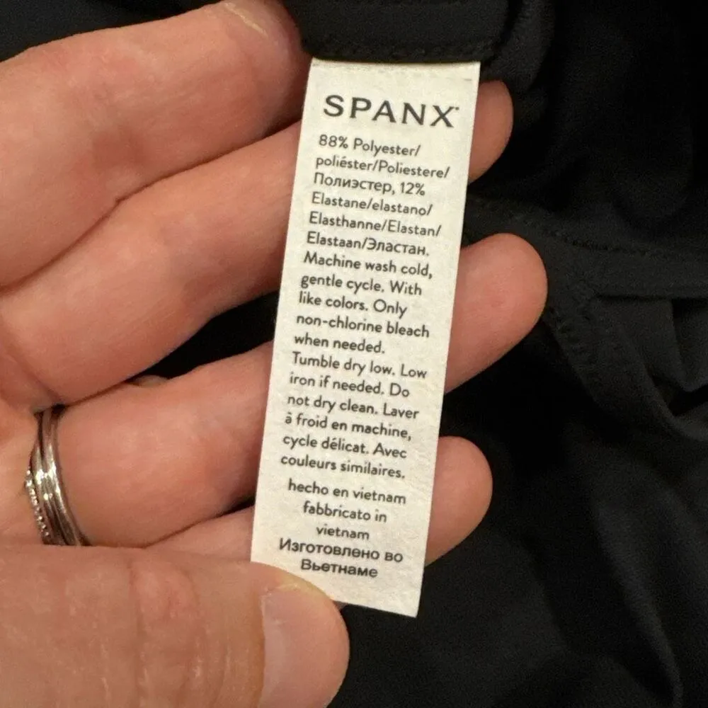 Spanx  out of office tank top, size medium - Image 5