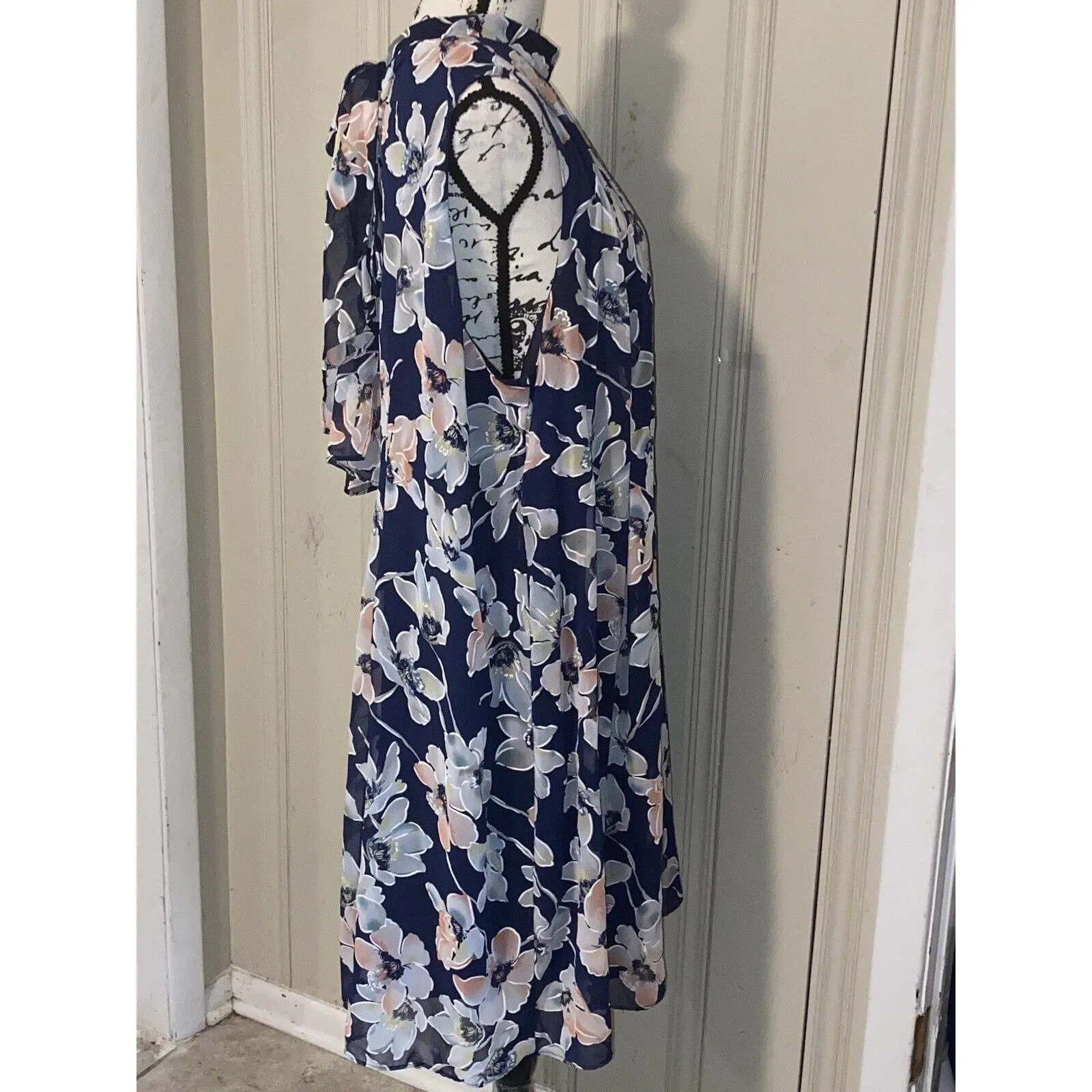 LANE BRYANT Sz 22 Navy Floral Sleeveless High-Neck Back Tie Front Pleated Dress - Image 7