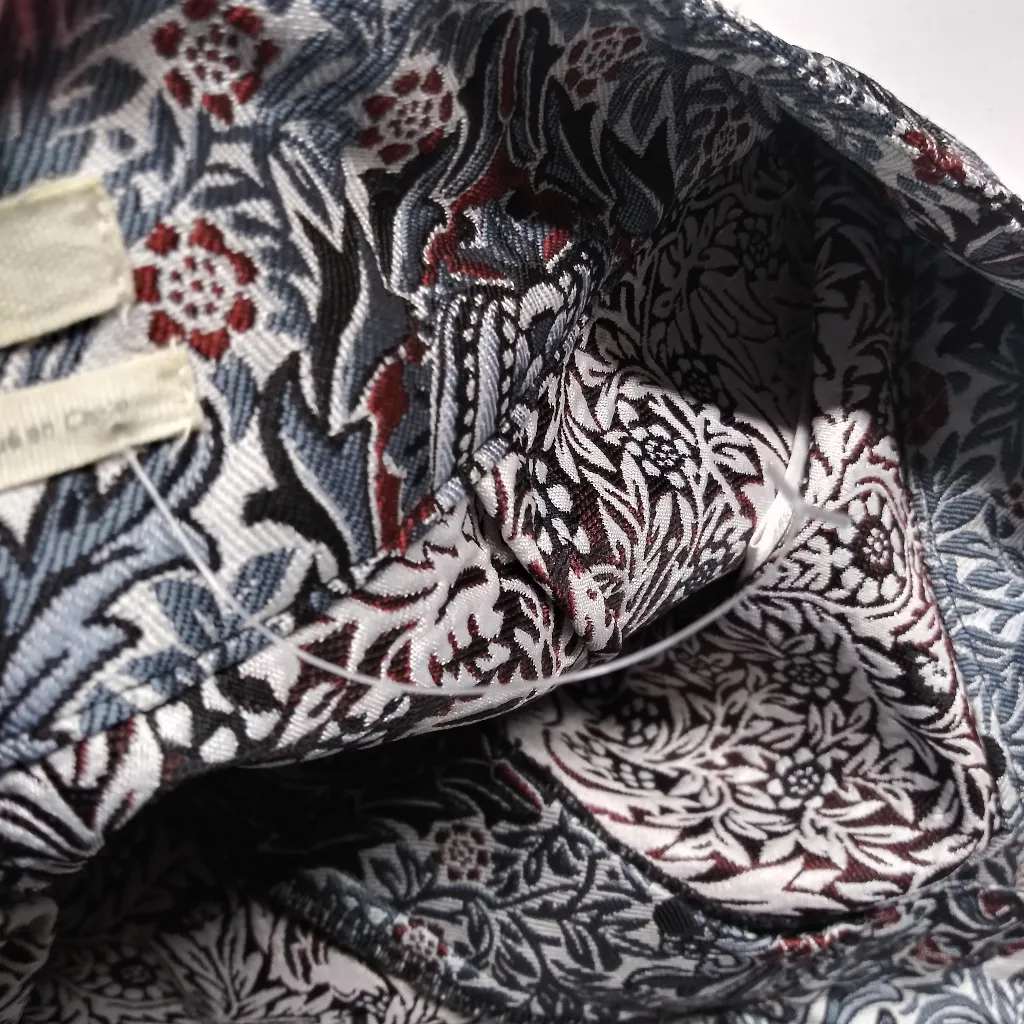 UO Juliet Hi-Rise Cropped Wide Leg Jacquard Pants Size 2 - Image 8