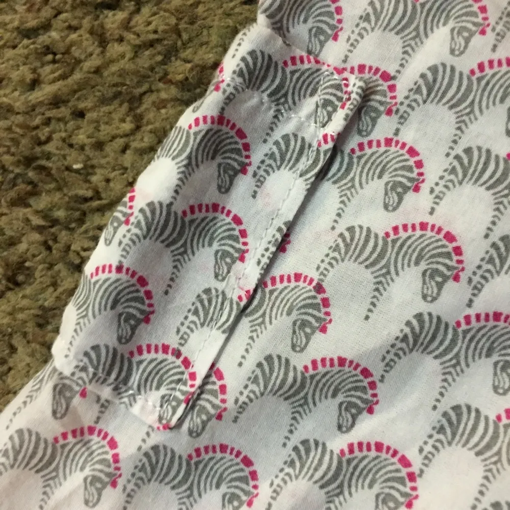 GH Bass & Co Blouse Sz S Gently Used - Image 8