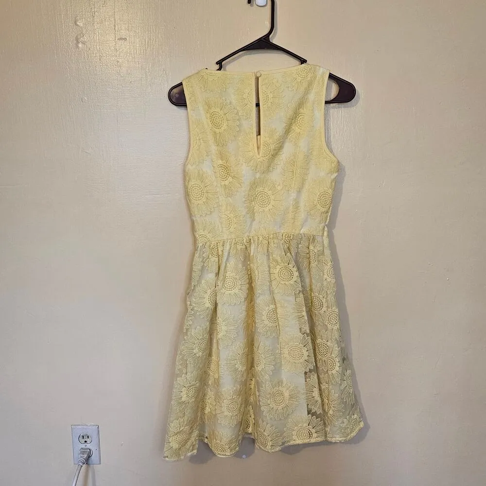 Lauren Conrad LC Size 4 Light Yellow Floral Flower Lace Tea Party Dress Wedding - Image 6