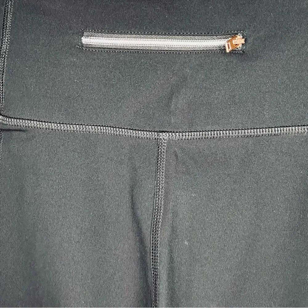 185. LOFT Lou & Grey Form cropped leggings - Image 3