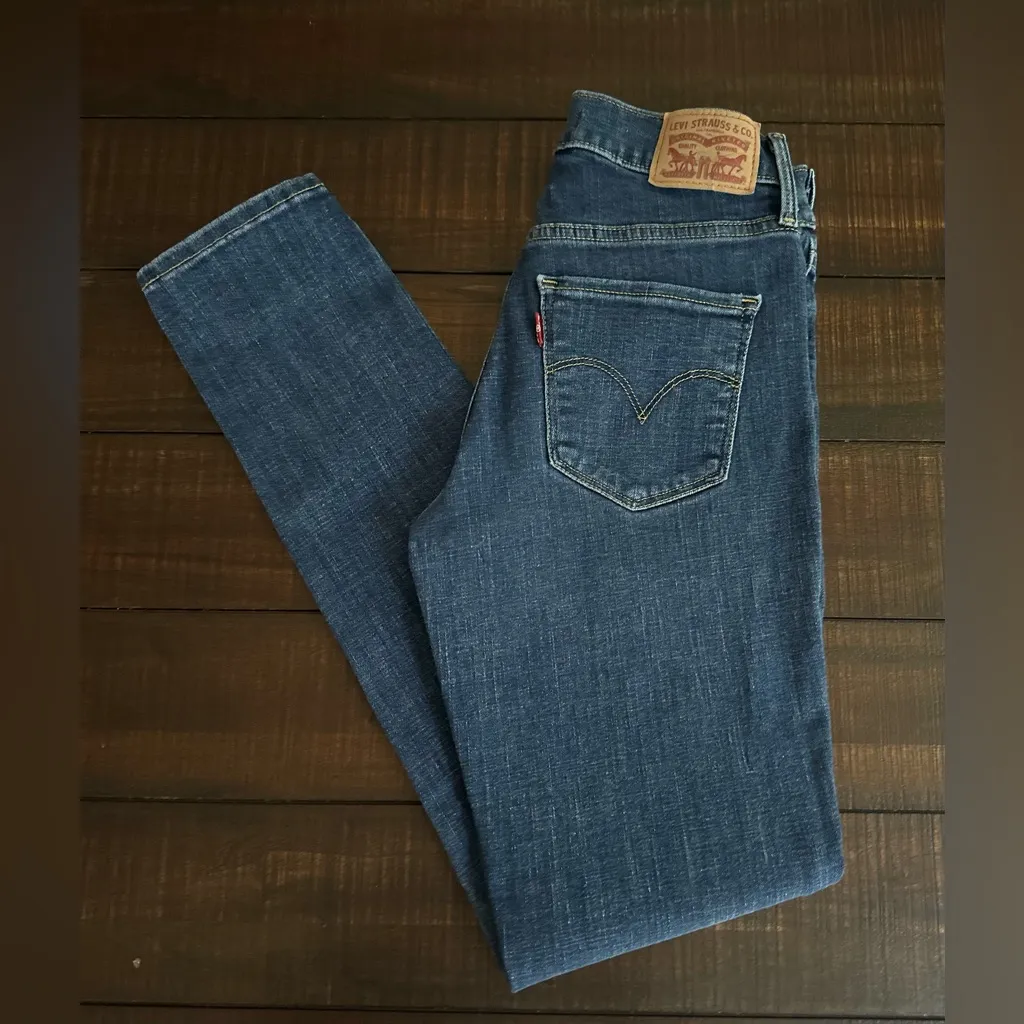 Levi’s 311 Shaping Dark Wash Skinny Jeans - Image 2