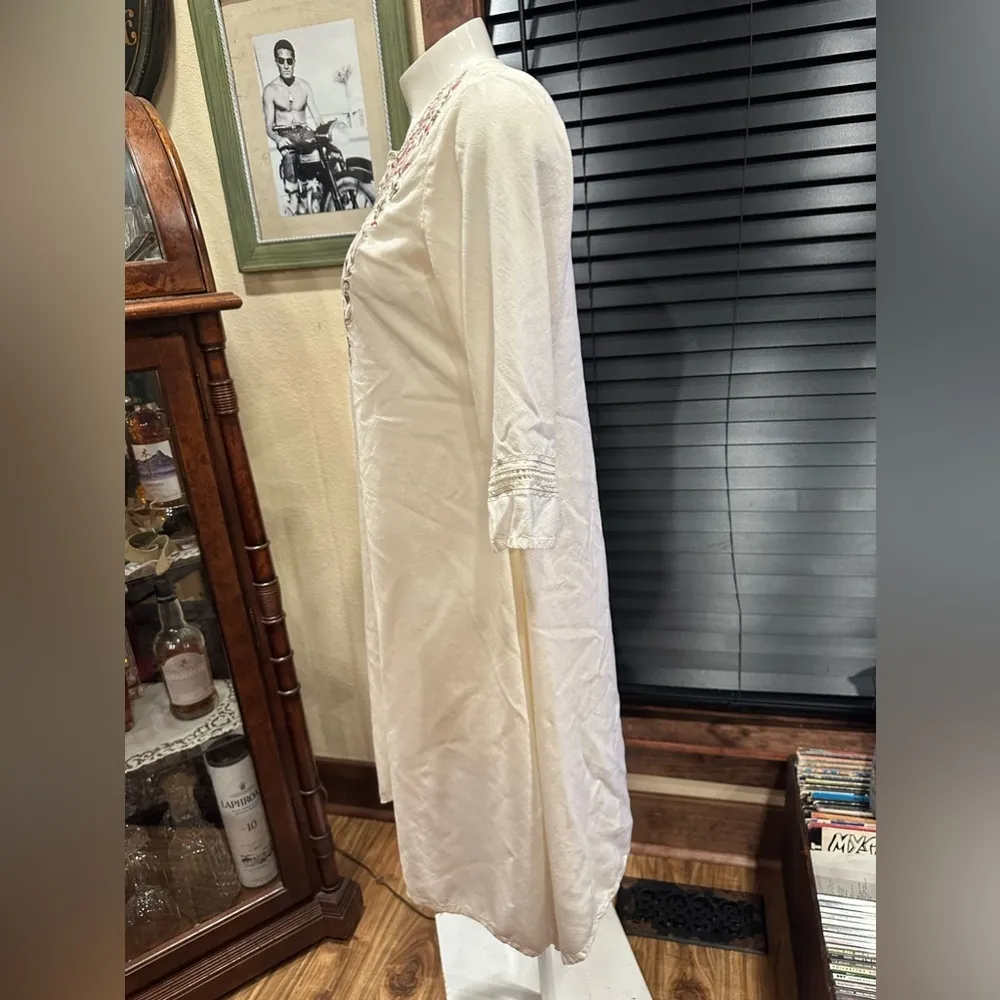 EUC Max midi dress embroidery front and sleeve rim off white cotton Size L - Image 4