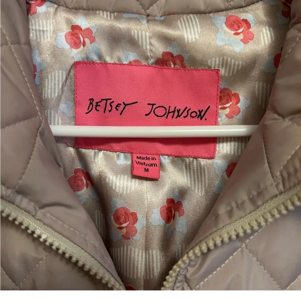 M Beige Quilted Jacket - Image 2