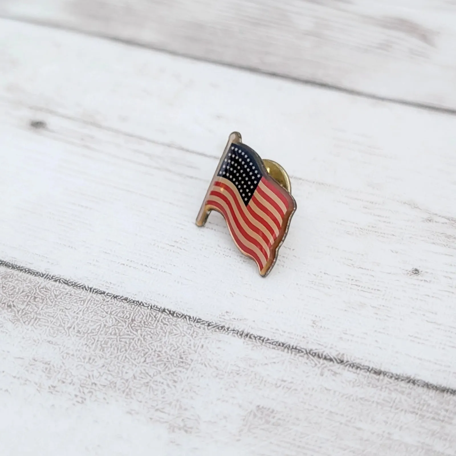 Vintage Brooch USA Flag - Image 2