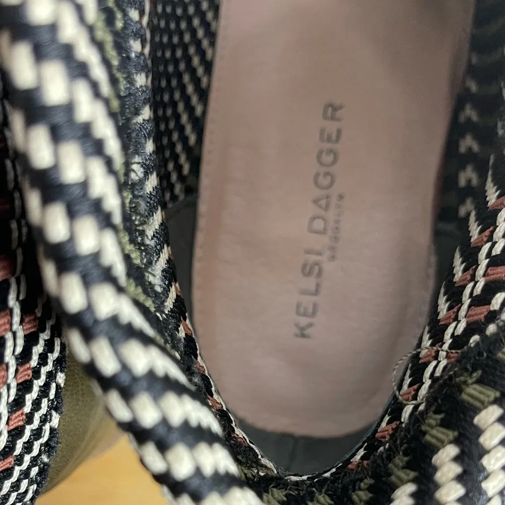 Kelsi Dagger  Kayak Olive Booties Size 9.5 - Image 8