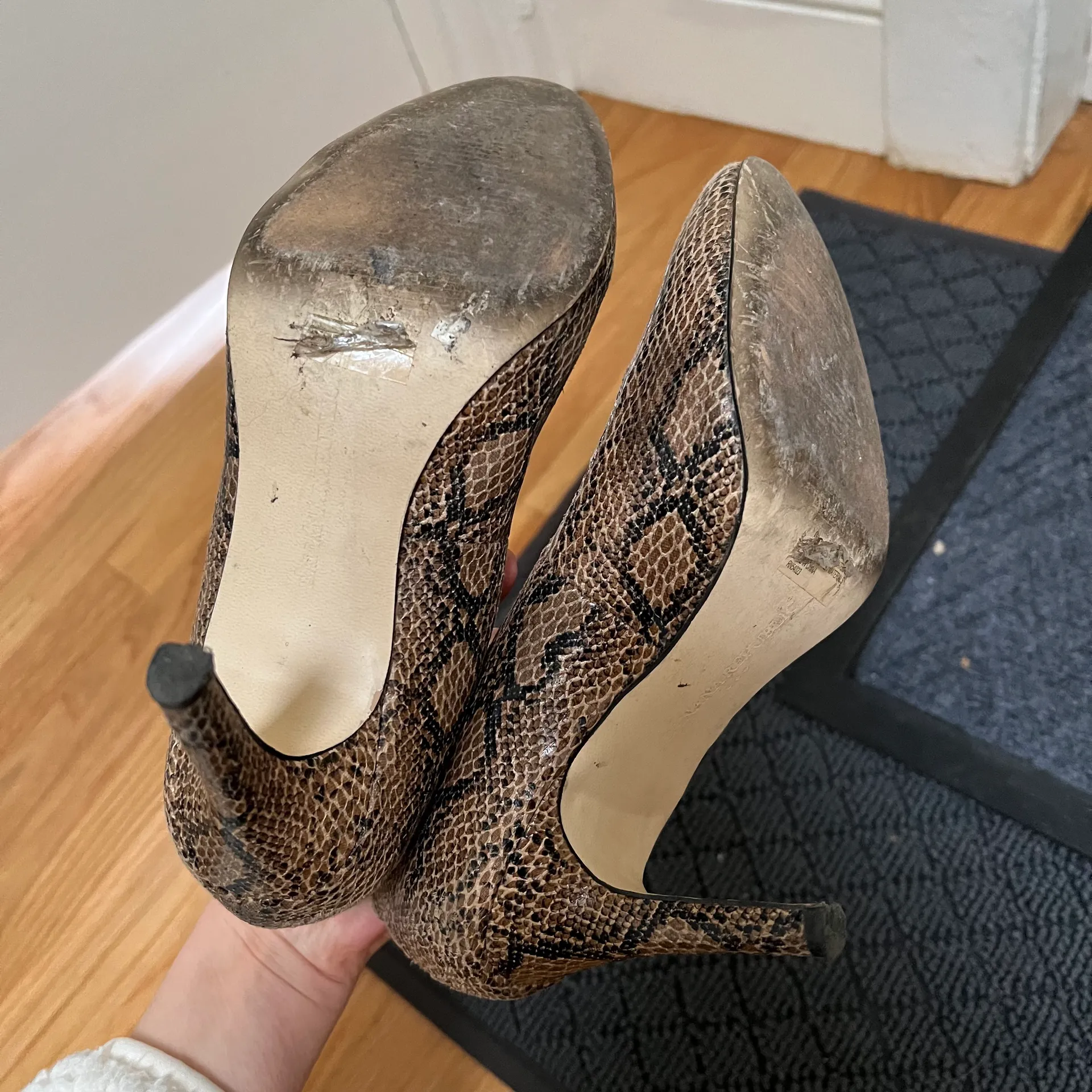 Banana Republic Brown Black Tan Snakeskin Almond Toe Leather Pumps Heels Size 6 - Image 3