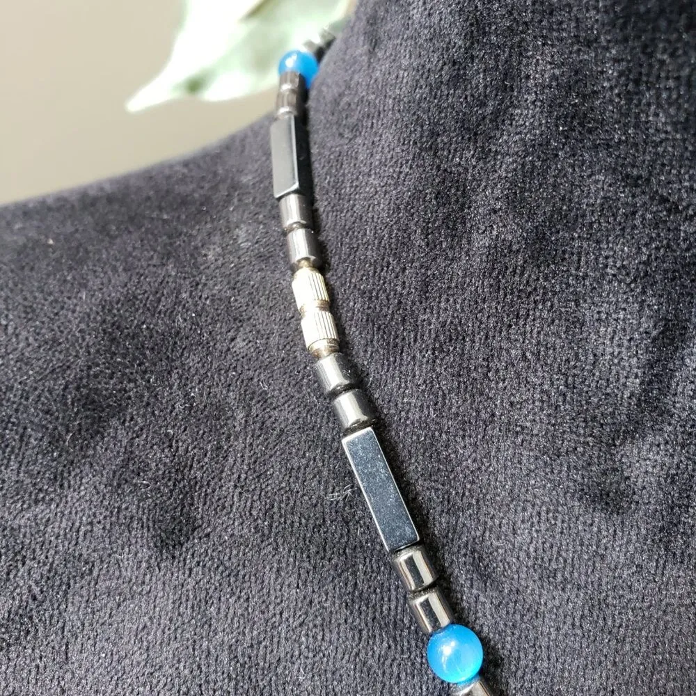 Womens Silver Tone Metal Piano Hematite Choker Necklace with Mystery Clasp - Image 6