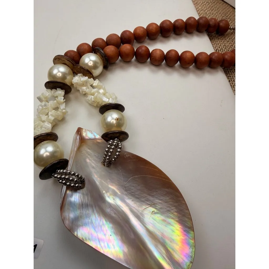 Vintage Large Shell Pendant Beaded Neck Natural Wood Bead Necklace With Shell Pe Brown - Image 7