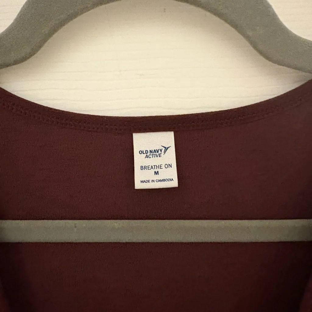 Old Navy Active  Breathe On Cross Front Sleeveless Jumpsuit - Image 5