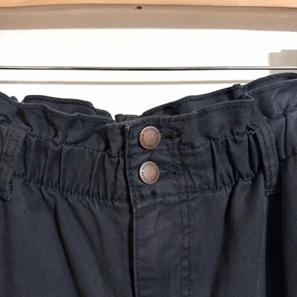 Universal Thread High Rise Tapered Pants, paper bag waist, charcoal black size 2 - Image 4