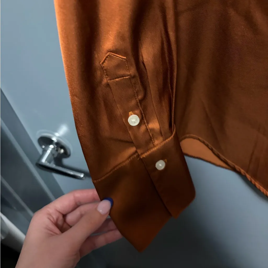 Banana Republic Men's Rust Button Down Shirt - Image 5