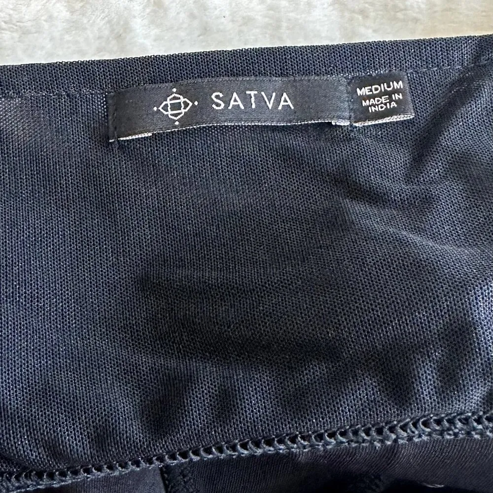 NWOT Satva Black Sports Bra - Medium - Image 3