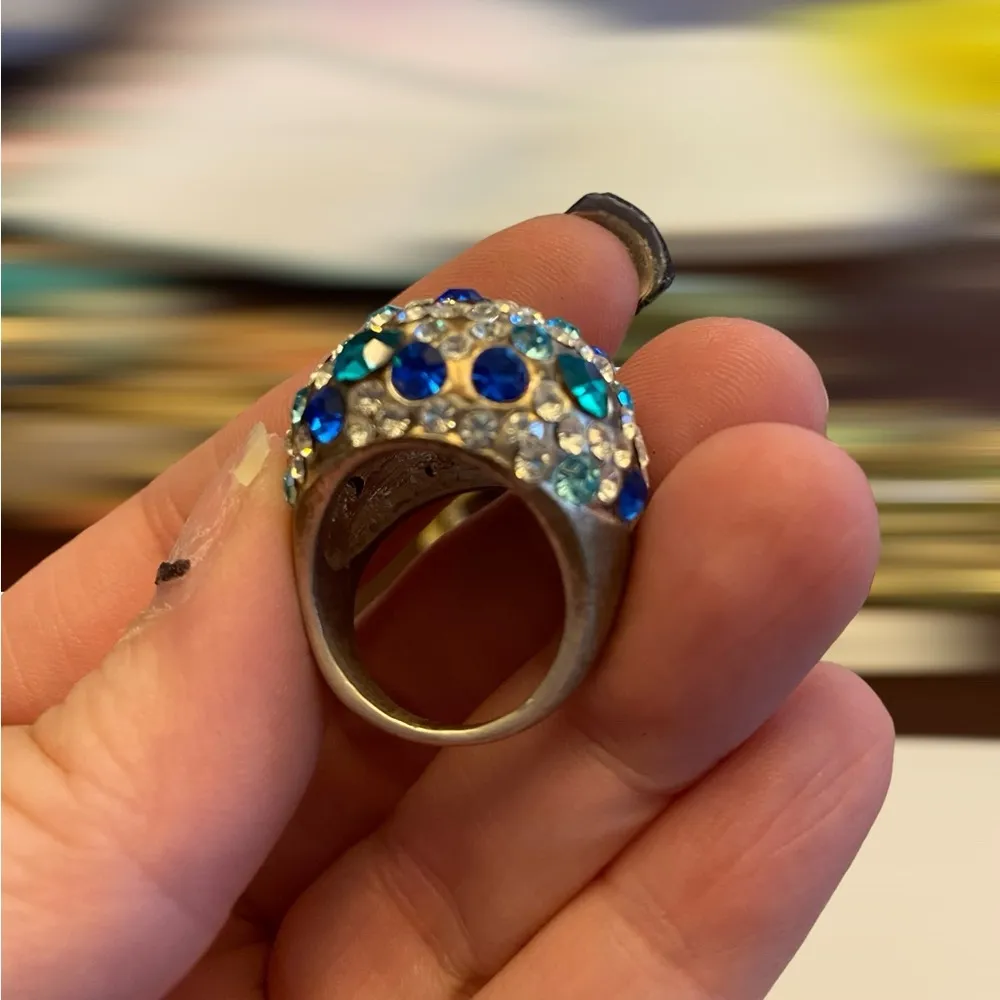 Mob Wife Blue Crystal Statement Ring - Image 3