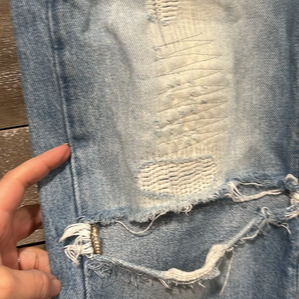 Point Sur by J Crew slouchy boyfriend butterfly Jean size 26 - Image 3