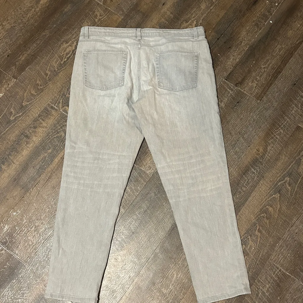 Eileen‎ Fisher organic cotton stretch denim slim jeans in light gray Size 14 - Image 2