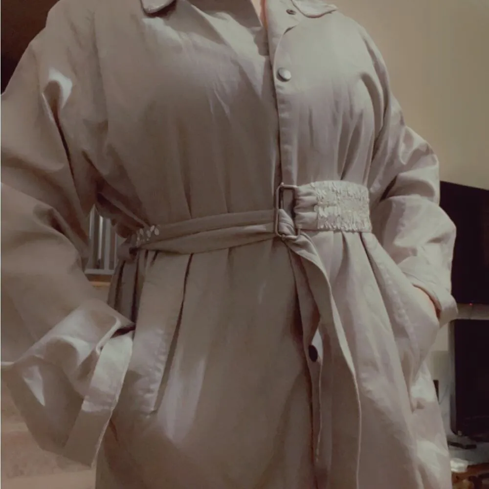 Dries Van Noten trench coat with sequin embellishment - Image 12