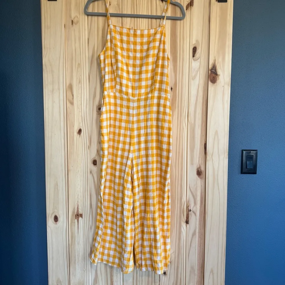 Old Navy  Yellow & White Gingham Jumpsuit size Medium - Image 6
