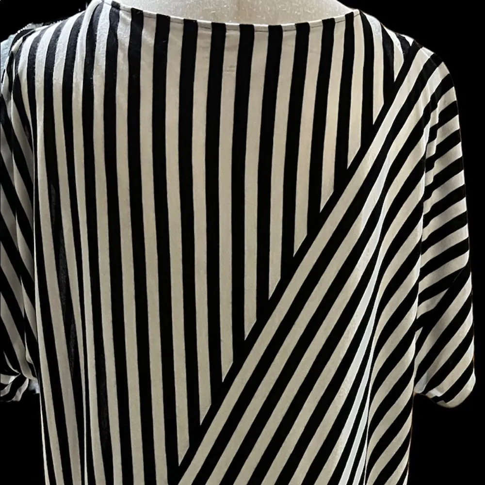 Calvin Klein Woman’s Striped Shirt:Size Small - Image 2
