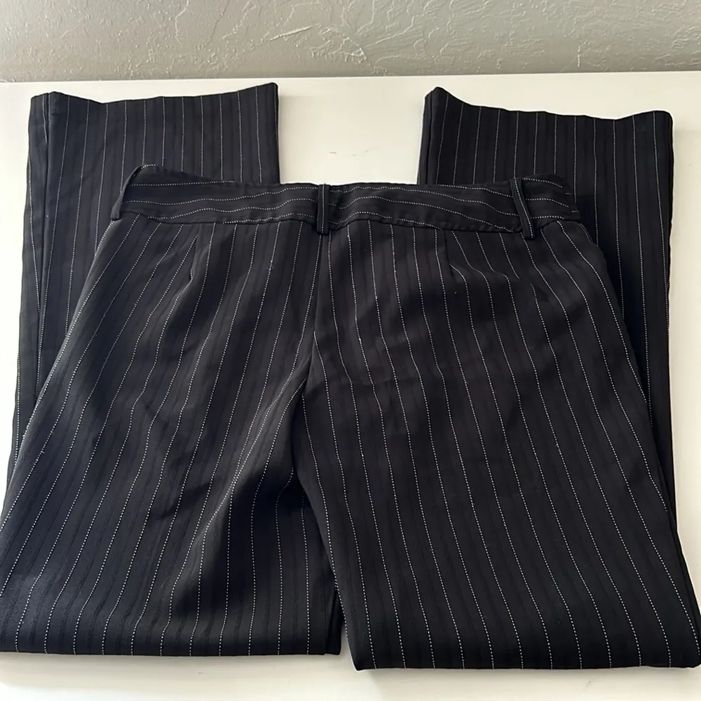 Tracy Evan’s pin stripe slacks - Image 5