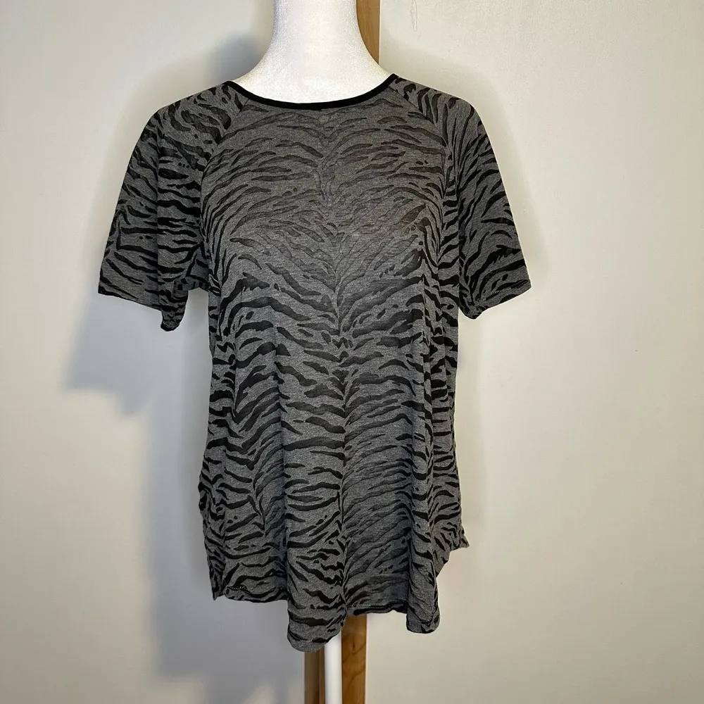 Rebecca Taylor gray & black animal print short sleeve top size XS - Image 2