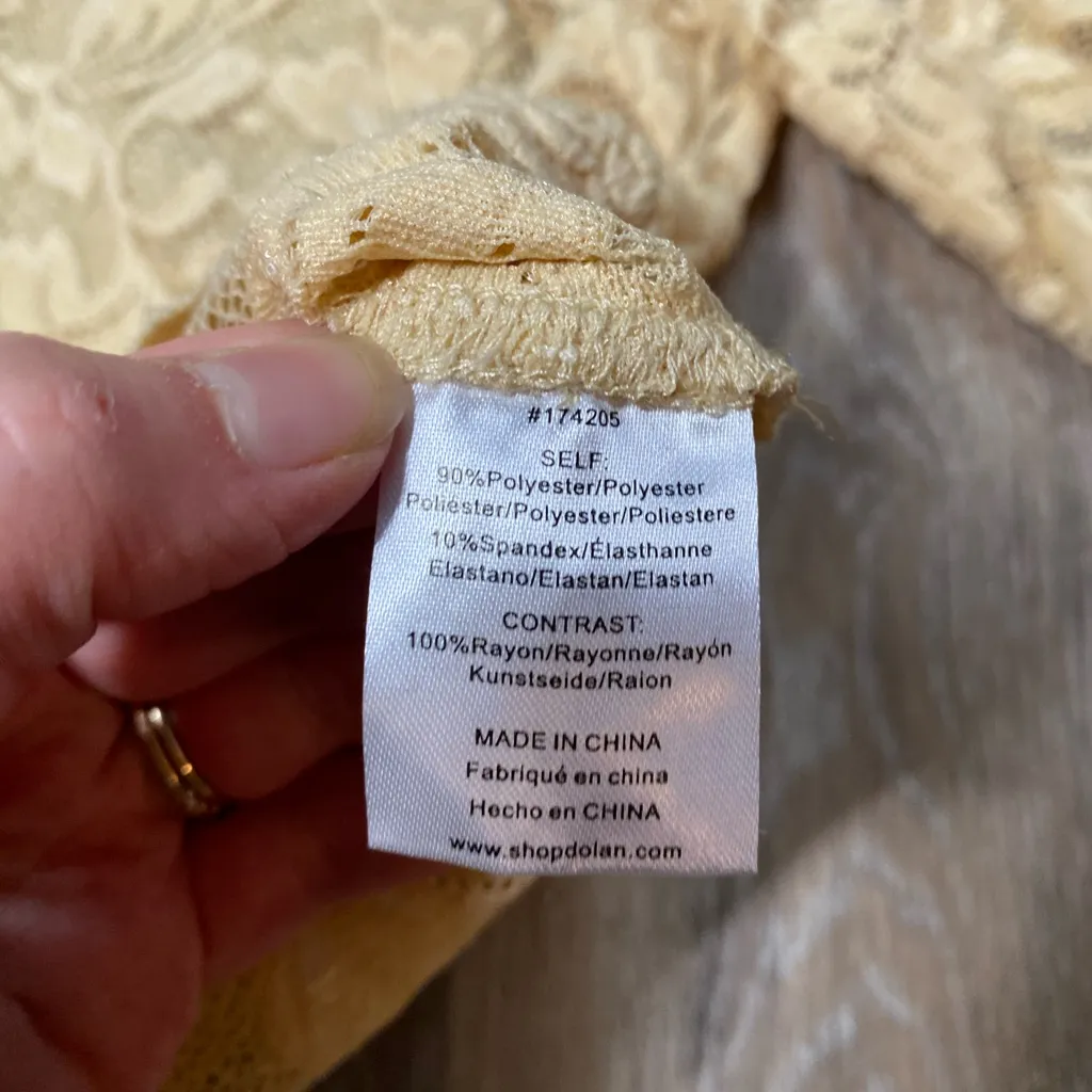 Anthropologie Lace Floral Cropped Cream Top Small Boho Cottagecore Dainty Classy - Image 5