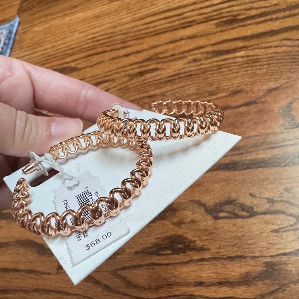 Kendra Scott Rose Gold Fallyn Hoop Earrings - Image 3