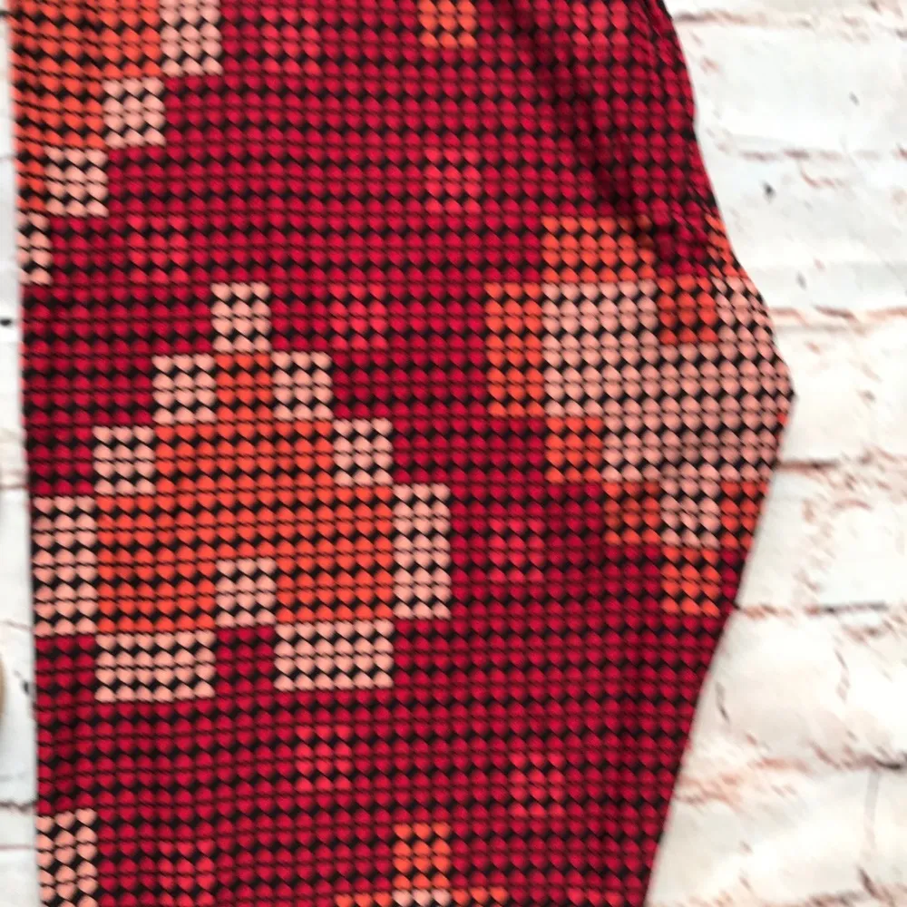 ❤️2 for $20❤️LuLaRoe Valentines Leggings Hearts OS - Image 2