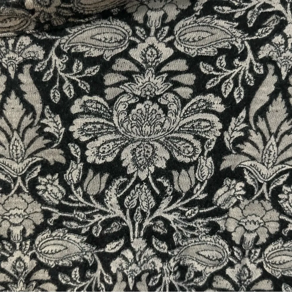 Lucky Brand Black and White knit top - Image 6