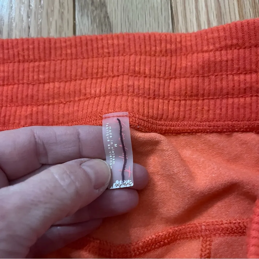 NWOT Free People Undercover Colorblock Leggings
FP Movement- Size M - Image 12