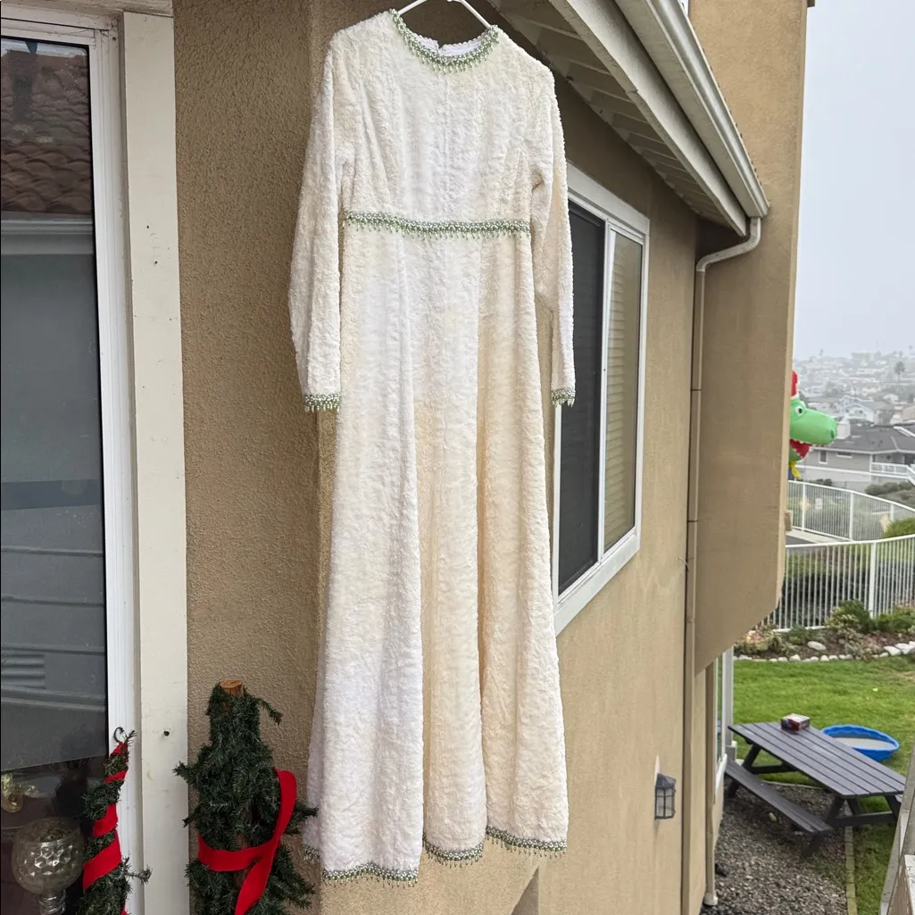 Handmade Winter wonderland ivory Long Sleeve Dress with Green beaded Accents Size undefined - Image 6