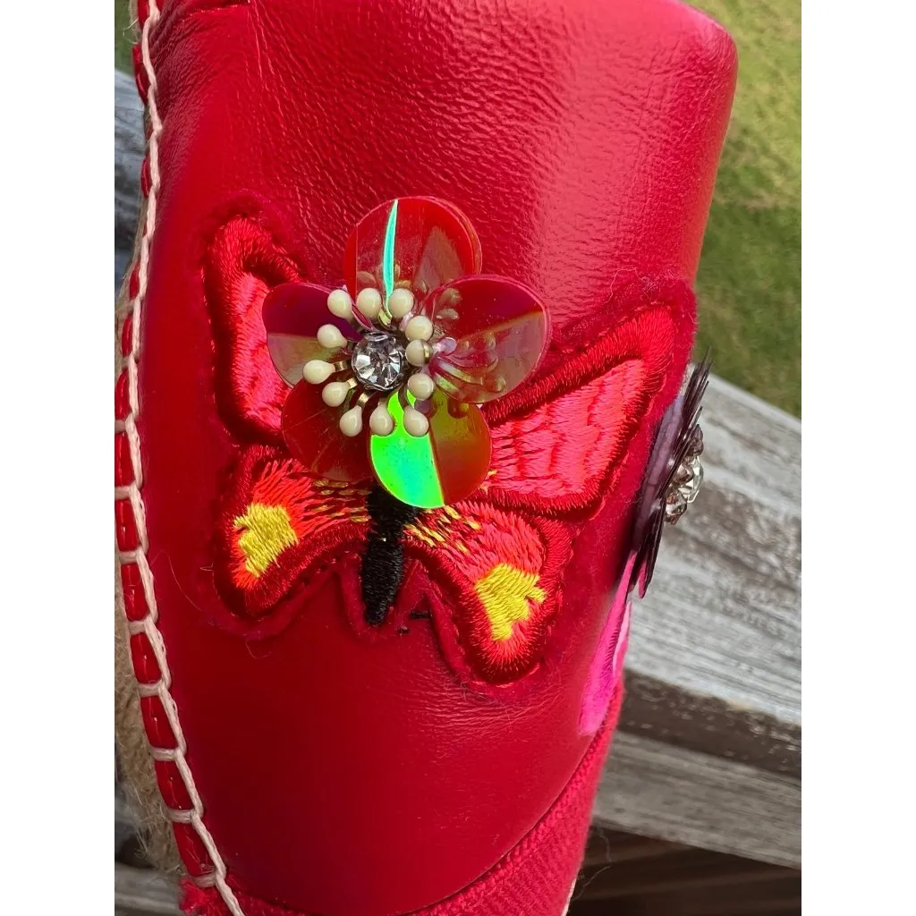Bill Blass Wyatt Red Espadrilles Butterflies, Flowers Embroidered size 8 New - Image 4