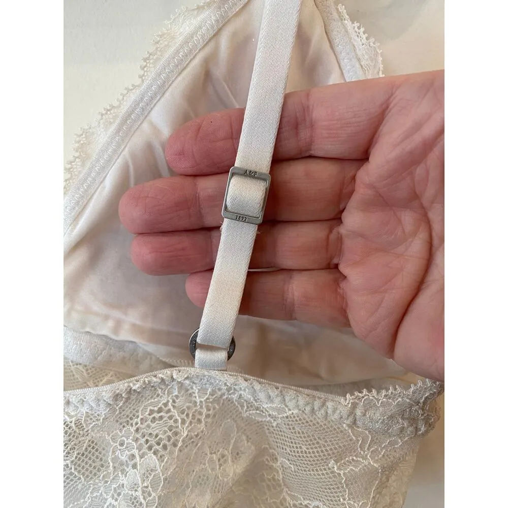 Abercrombie and Fitch Adjustable Strap Floral Lace Bralette Cream Women's Size M - Image 6