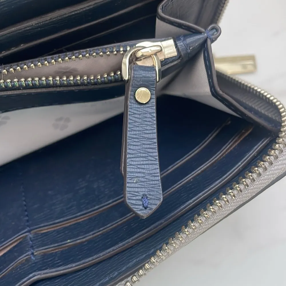 Kate Spade wallet pebbled leather zip gold hardware pockets accessory bag - Image 6