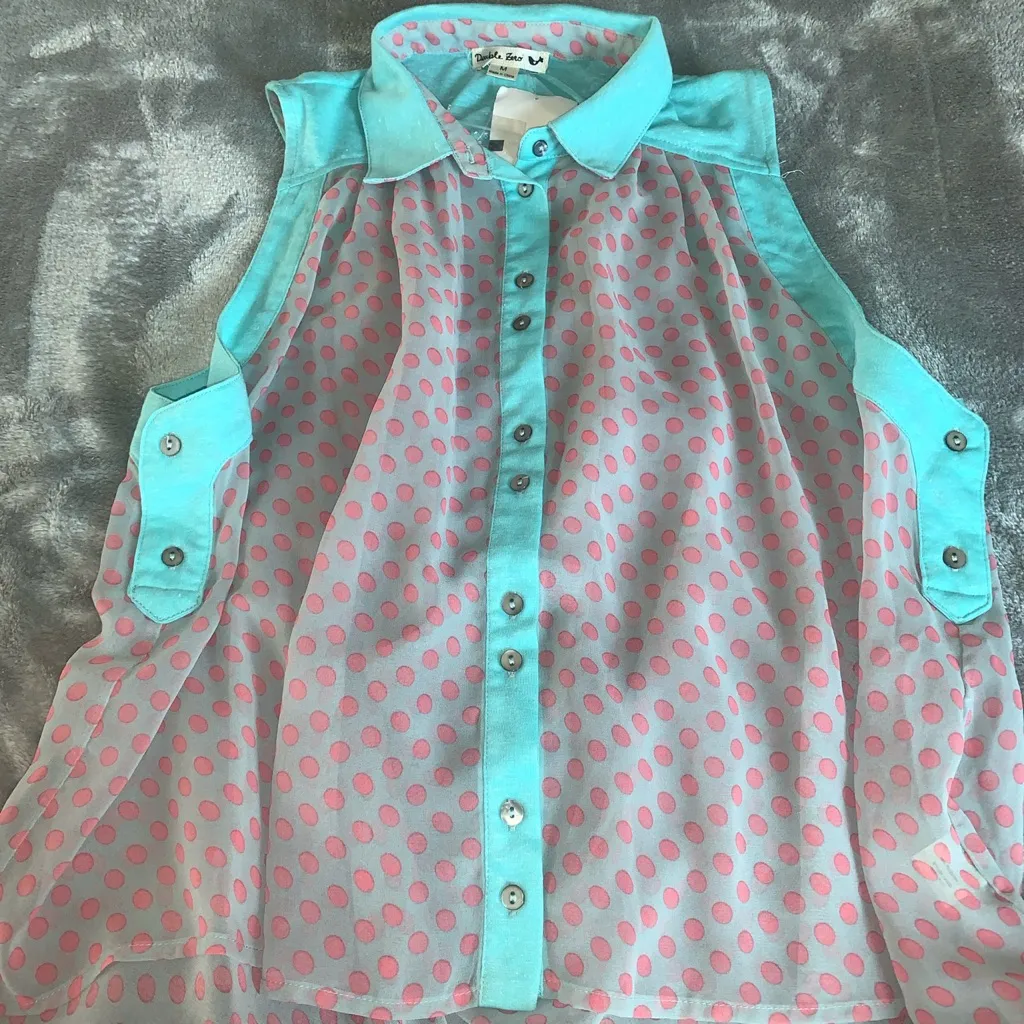 Double Zero Aqua Pink Polka Dot Sheer Blouse Hi Low Size Medium - Image 3