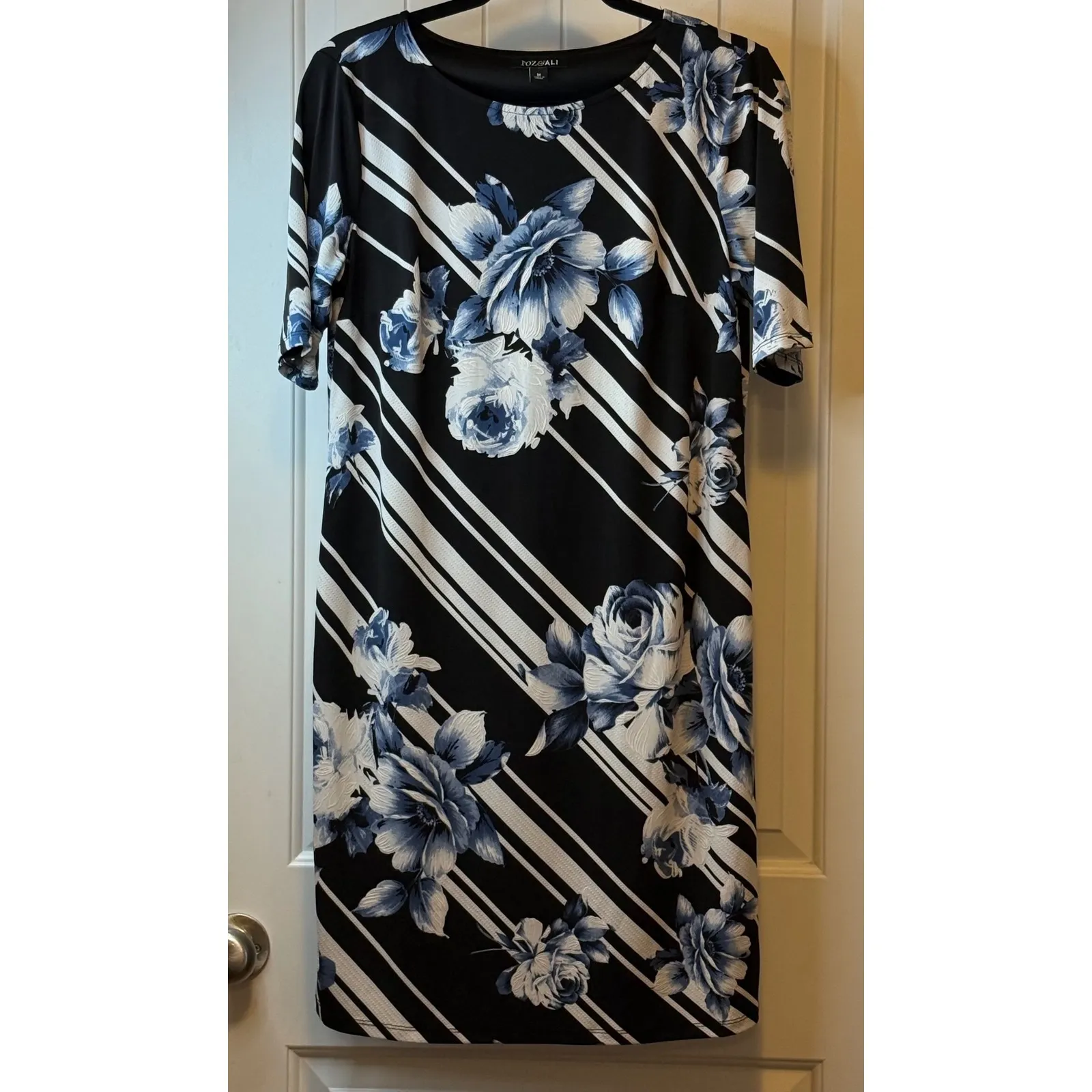 Roz & Ali Women Black Blue Floral Stripe Short Sleeve Knee Length Dress Size M # - Image 2