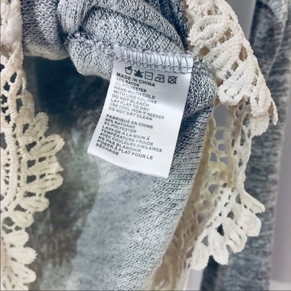 Anthropologie Paper Crane Crochet Lace Trim Hoodie - Image 6