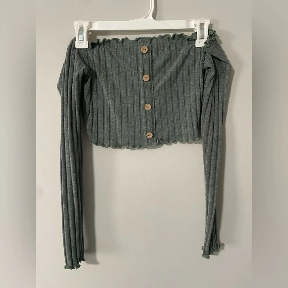 Off the Shoulder Olive Cropped Long Sleeve - Image 2