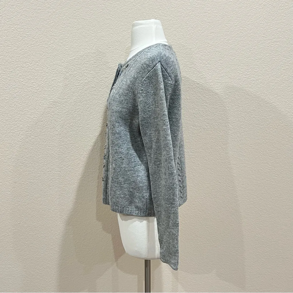 Eddie Bauer Grey Lambs Wool Embroidered Floral Sweater Size Medium - Image 6