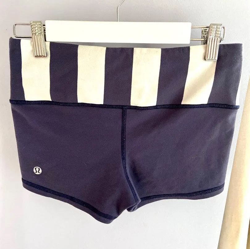Lululemon Navy boogie short reversible - Image 2