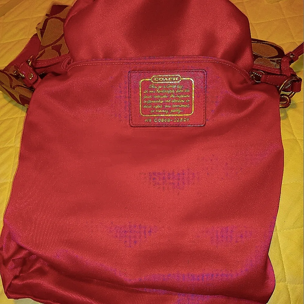 Coach raspberry / Tan Signature Shoulder Bag - Image 2