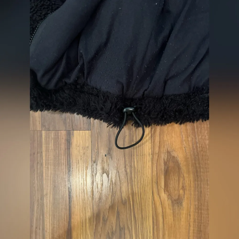 teddy cropped hoodie black size small - Image 4