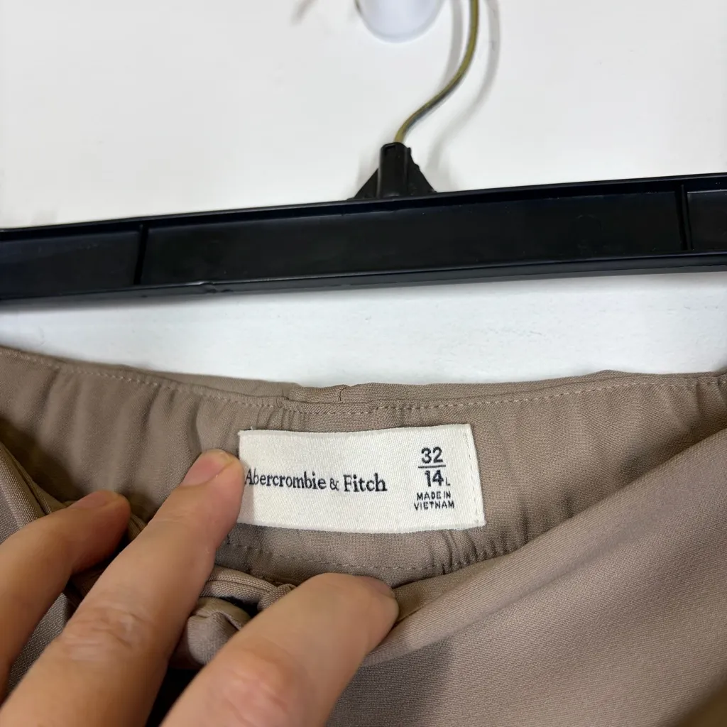 Abercrombie High Rise Slim Boot Trouser Size 32/14 LONG - Image 9