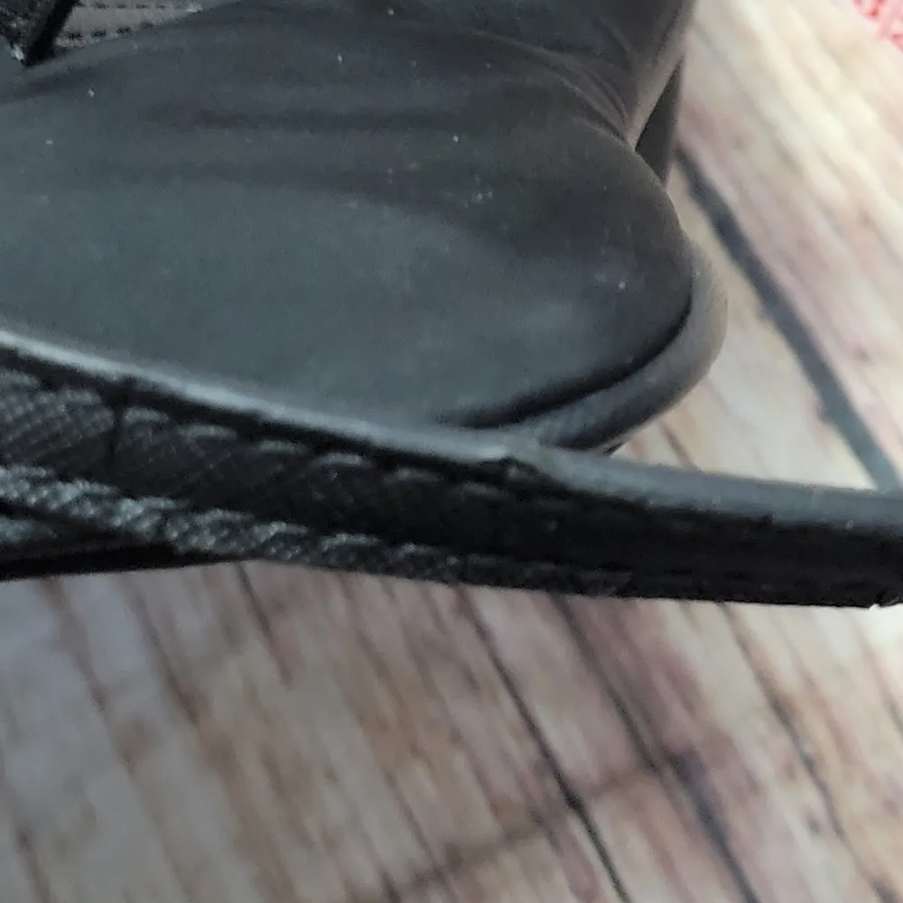 Authentic Michael Kors Black Nylon Kelsey Crossbody Sling Bag - Image 13