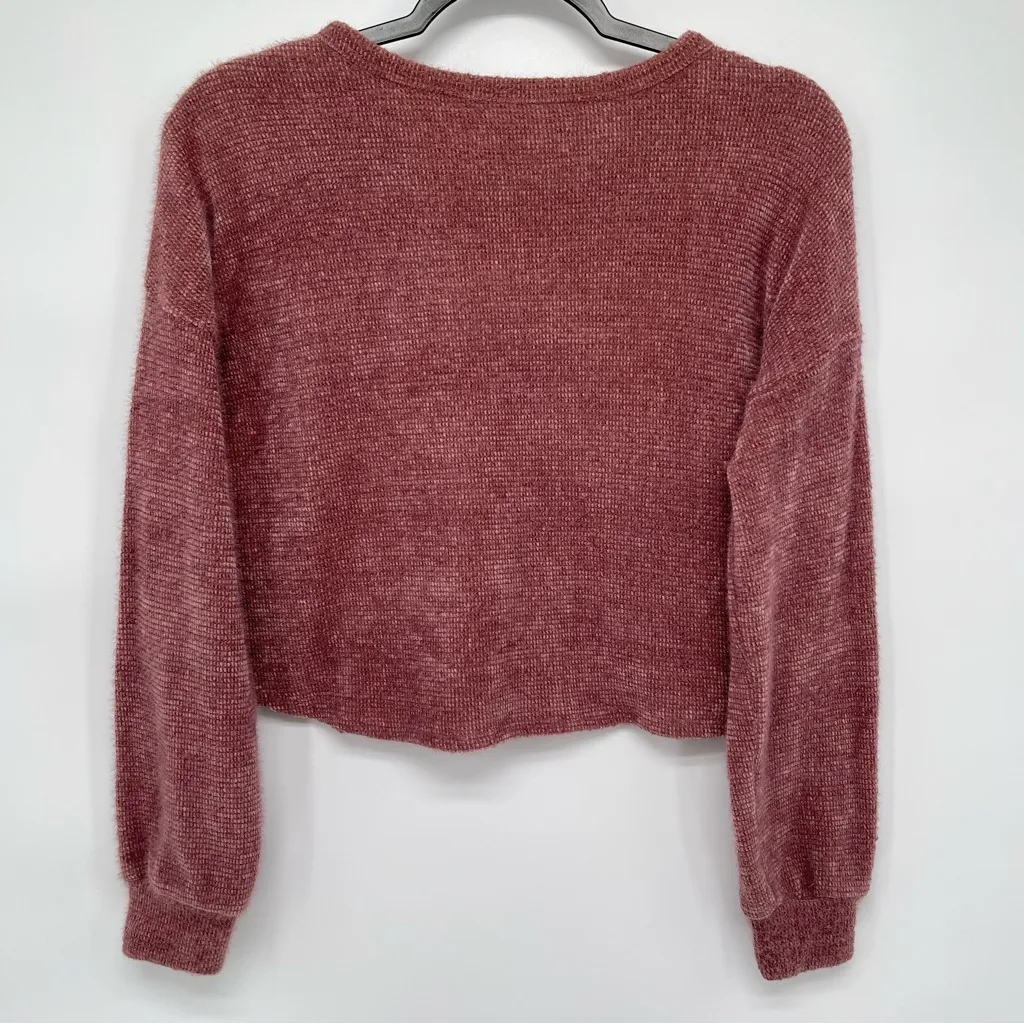 Hollister Chenille Eyelash Henley Crop Sweater Women Small Fuzzy Mauve/Pink - Image 7